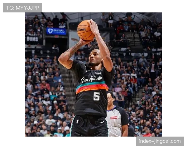 马刺科内特右膝酸痛缺席 哈珀小腿疼痛无法出战